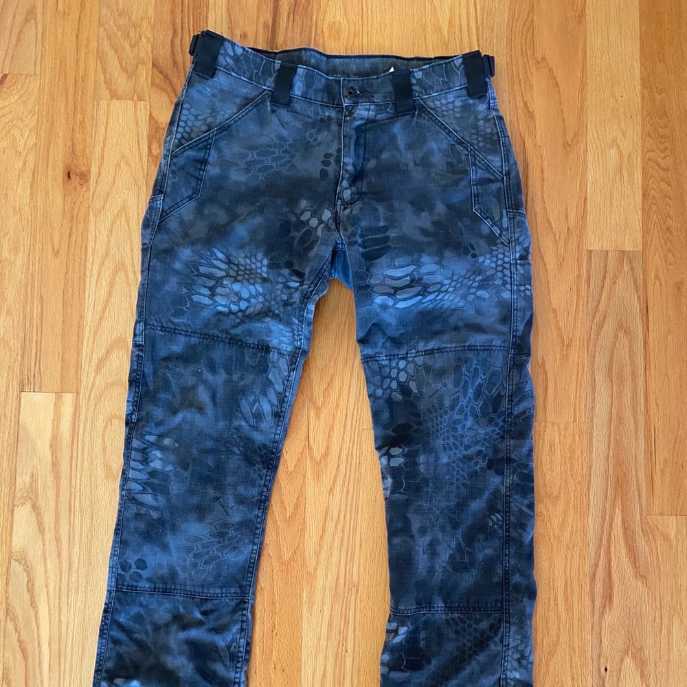 Kitanica men’s tactical pants size 34/32